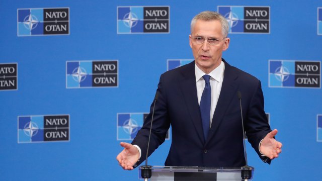 НАТО одобри решението за разполагане на четири допълнителни многонационални бойни