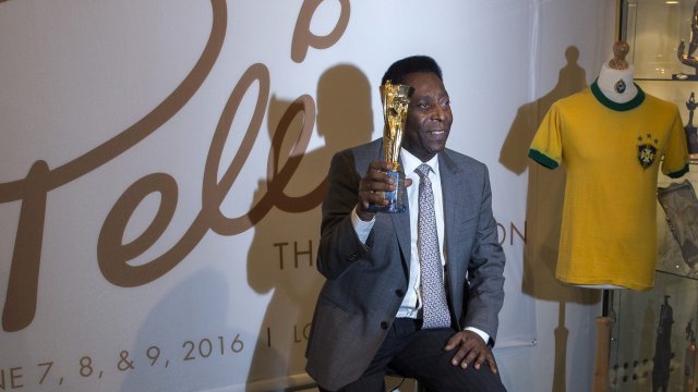 Кралят на футбола и бразилската легенда Пеле си отиде на 82