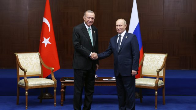 В Астана започнаха преговорите между президентите на Русия и Турция