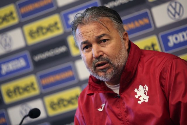 Ясен Петров остава селекционер на футболните ни национали Новината съобщи