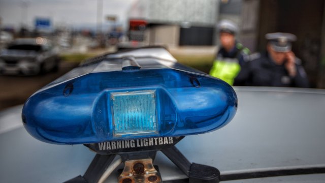 21 мигранти са задържани на автомагистрала Тракия в посока София край