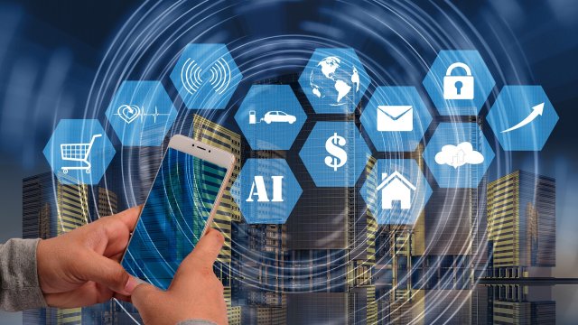 От електронното управление ние искаме то да осигурява прозрачност контрол