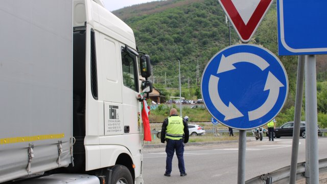От понеделник 30 май се възстановява движението по автомагистрала Хемус