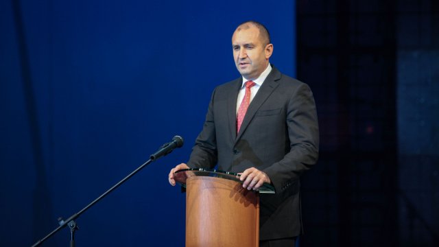 Необходим ни е Национален културен институт който да обединява българските