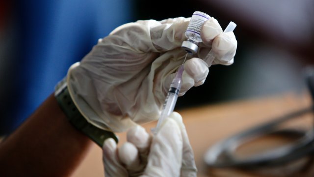 Хората над 60 години могат да се ваксинират срещу Ковид 19