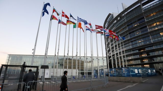 Членовете на Европейския парламент одобриха решението на Съвета на ЕС