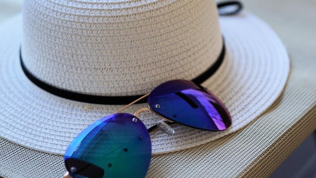 Слънцето освобождава своите лъчи под различни форми топлина светлина