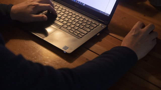 Правителството на Грузия изчислява че 80 000 руснаци беларуси и