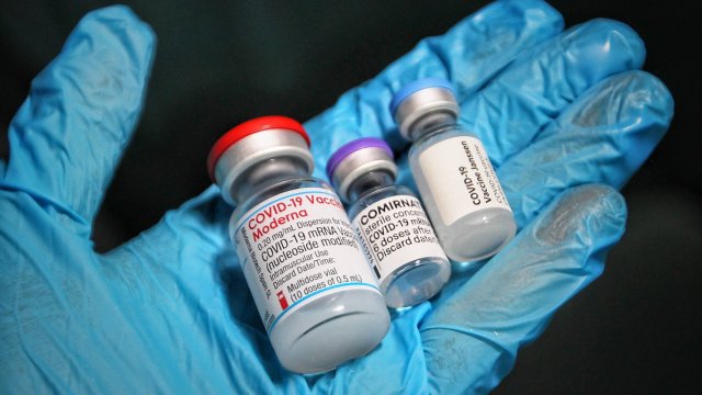Хетероложната ваксинация тоест с два различни ваксинационни препарата показва много