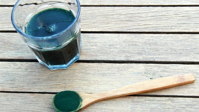 Спирулината е много добре позната суперхрана която е едновременно хранителна