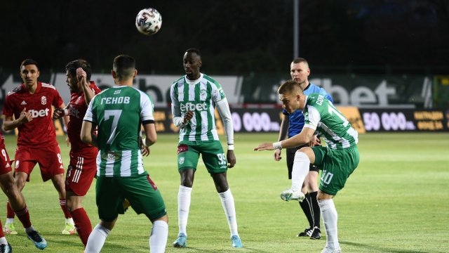 Отборът на Берое победи с 1 0 ЦСКА 1948 в мач