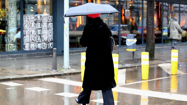 Днес ще преобладава облачно време и на места главно в