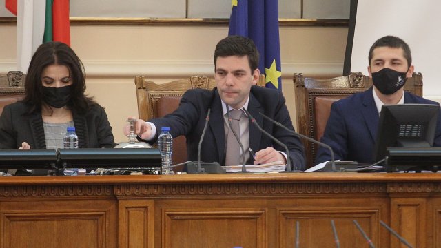 Депутатите приеха окончателните промени в Закона за съдебната власт с