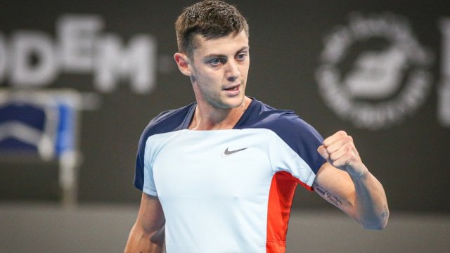 Българският тенисист Александър Лазаров победи чеха Иржи Лехечка със 7 5