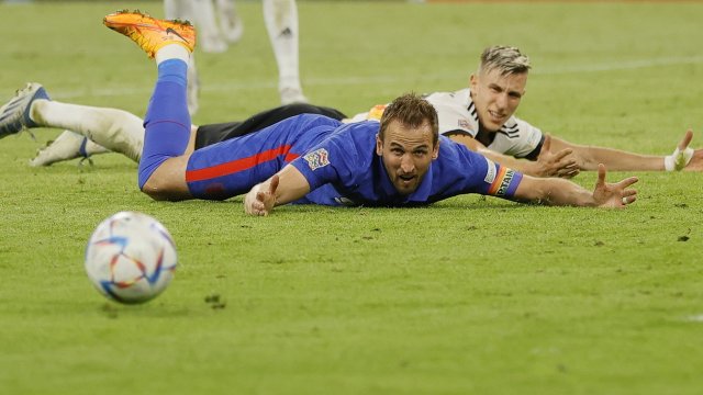 Германия и Англия завършиха 1 1 в динамичен и равностоен мач