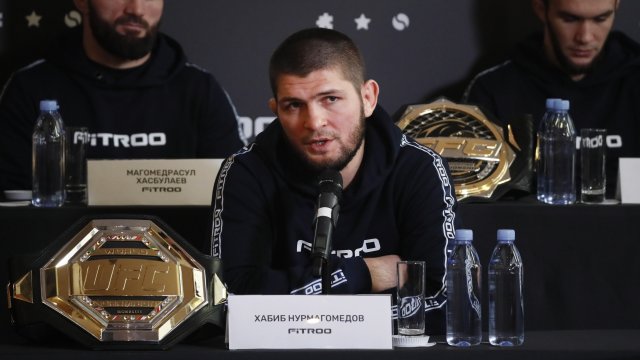 Хабиб Нурмагомедов който е бивш абсолютен шампион на UFC в