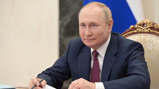 Външният министър на Естония Урмас Рейнсалу призова за нови санкции