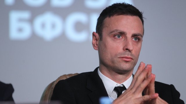 Лицензът на БФС е застрашен заради систематично нарушаване на Устава