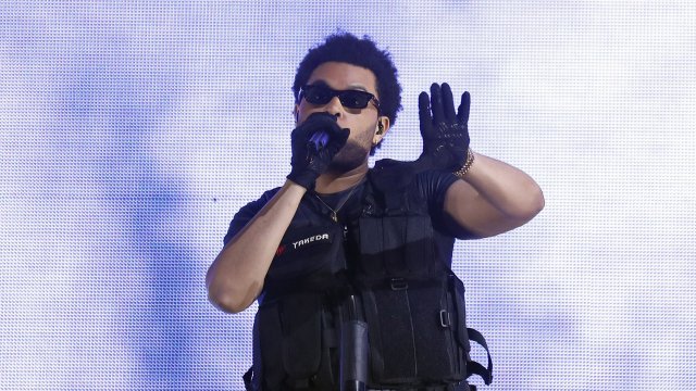 Канадският певец The Weeknd прекъсна концерт в Калифорния по средата