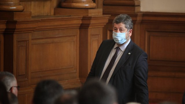 В парламента съпредседателят на Демократична България ДБ Христо Иванов коментира