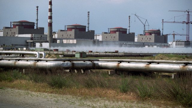 Възстановено е външното електрозахранване на окупираната от Русия Запорожка атомна