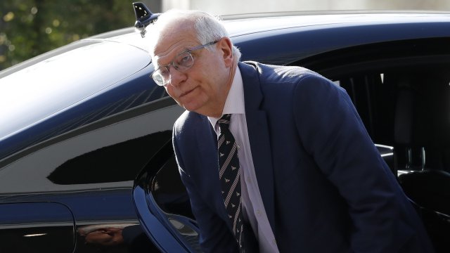 България и Унгария участват във финансирането на оръжията които ЕС