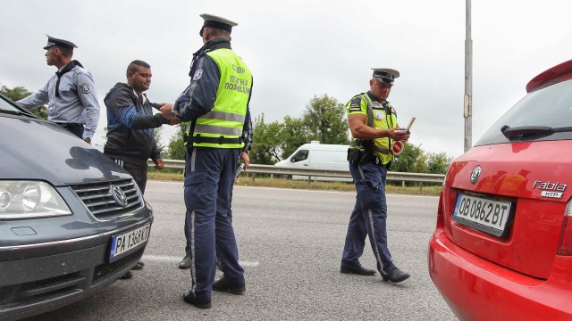 Сирийски гражданин шофирал дрогиран и притежаващ в себе си наркотик