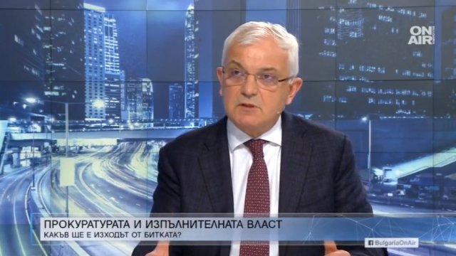 Прокуратурата и изпълнителната власт какъв ще изходът от битката Не