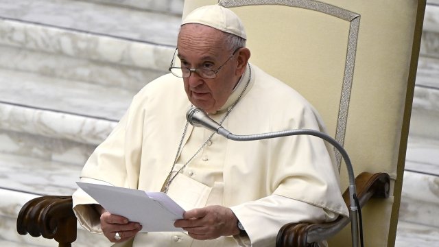 Папа Франциск призова руския президент Владимир Путин да прекрати спиралата