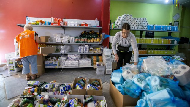 Най малко 400 000 украински бежанци са намерили работа в Европа