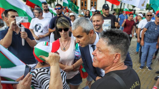 Лидерът на Възраждане Костадин Костадинов заяви категорично пред Bulgaria ON