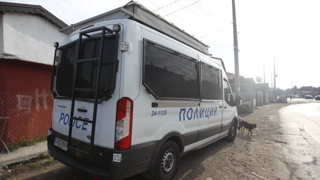 Задържане под стража за британеца, убил своя баща в Дряново
