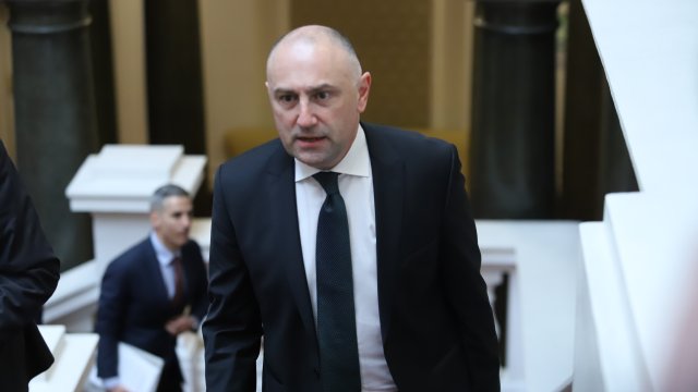 След бързи действия на служители от ГДНП е установена сим