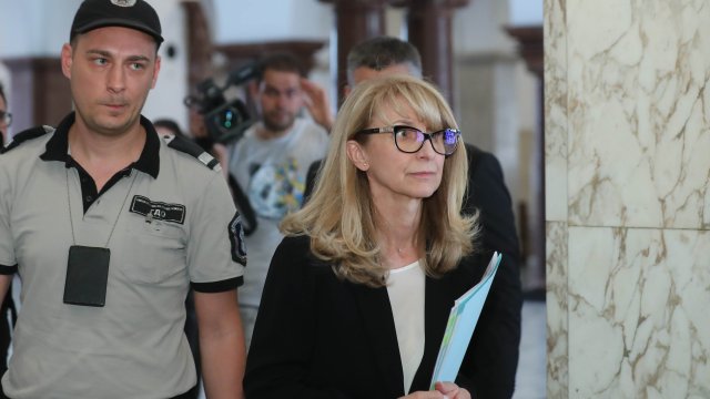 Сигналът съдържа данни, свързани с избора на служебни министри.