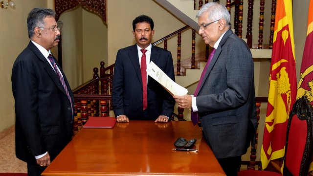 Законодателите в Шри Ланка се събраха за да започнат избора