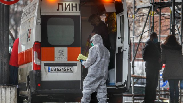 28 805 са починалите лица при които е била констатирана