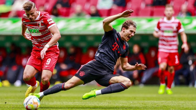 Байерн Мюнхен загуби изненадващо с 0 1 от Аугсбург като гост