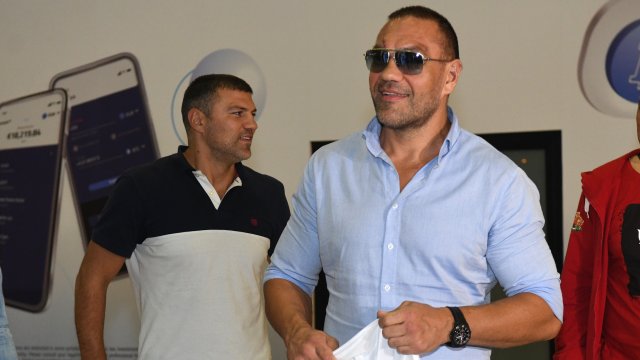 Нямам намерение да спирам с бокса Това заяви най добрият ни