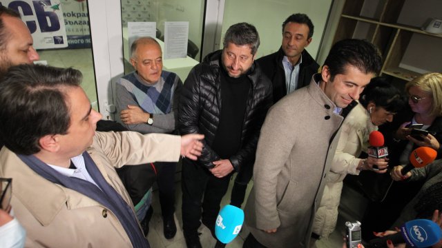 Конкретни имена на министри и постове не са обсъждани Предстоят