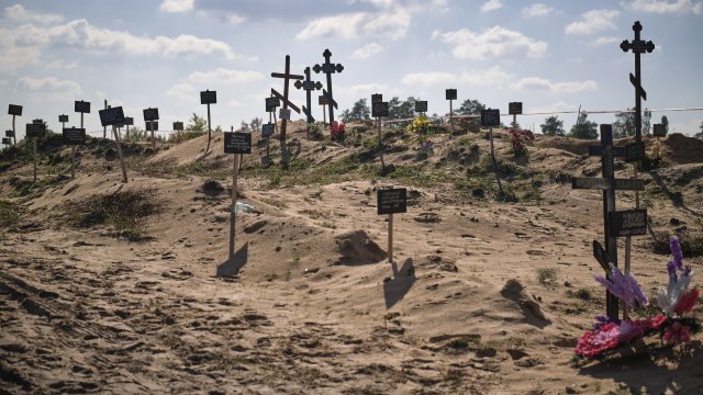 Близо 8 000 цивилни са загинали в Украйна от началото