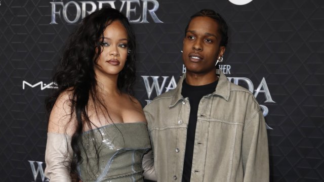 Риана проговори за майчинството Певицата стана майка за първи път