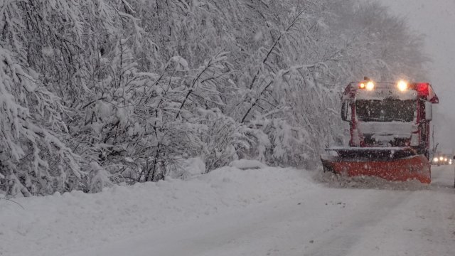 Само в отделни открити райони във Врачанско снежната покривка достигна