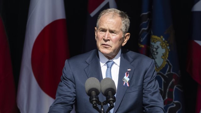 Бившият президент на САЩ Джордж Буш направи гаф като осъди