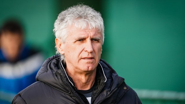 Локомотив София се раздели със старши треньора Иван Колев съобщиха