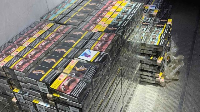 Митническите служители откриха близо 40 000 къса контрабандни цигари във