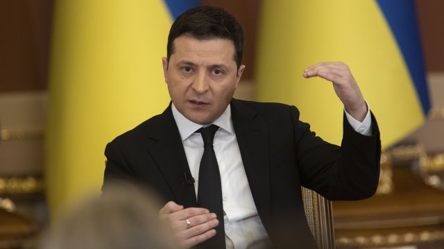 Президентът на Украйна Володимир Зеленски свиква резервисти за определен период