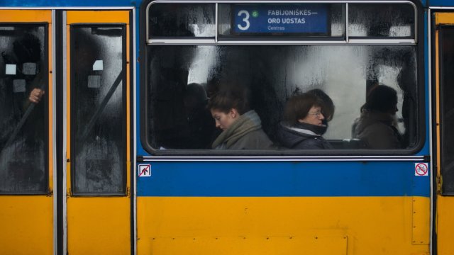 Обществени дейци връчиха днес на литовския президент Гитанас Науседа петиция