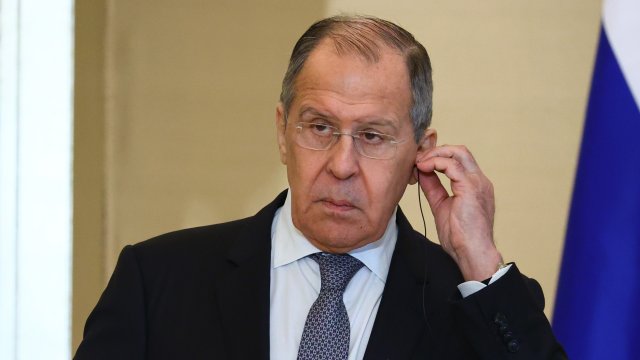 Руският външен министър Сергей Лавров заяви че откриването на тела
