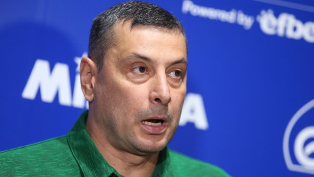 Националният селекционер на волейболистите Николай Желязков подаде оставка Това съобщи