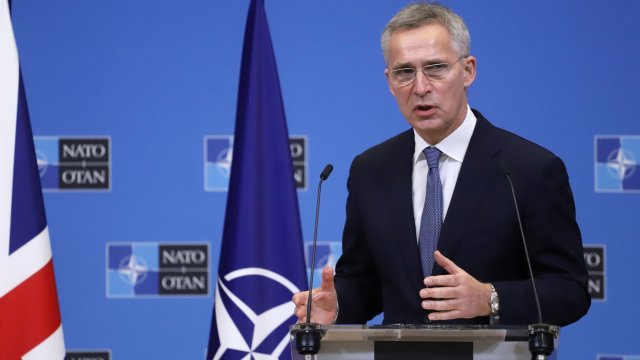 Генералният секретар на НАТО Йенс Столтенберг предупреди днес след срещата